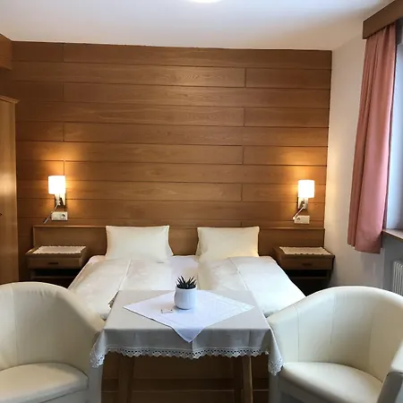 凯拉艾格酒店 3* 布兰德