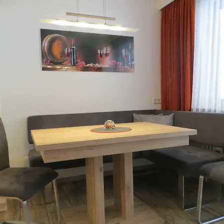 Haus Kella-egg Πανσιόν Brand (Vorarlberg)