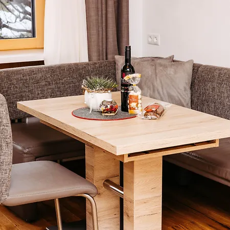 Haus Kella-egg Maison d'hôtes